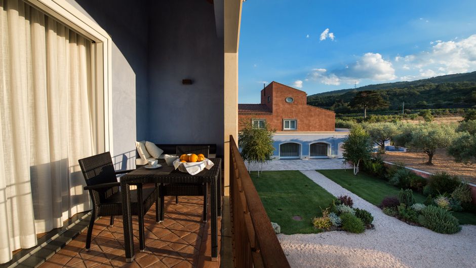 Villa Neri Resort & Spa, Linguaglossa Lobby
