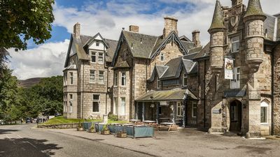 The Invercauld Arms