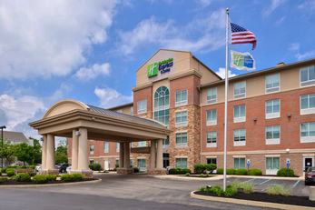 Holiday Inn Express & Suites Mason