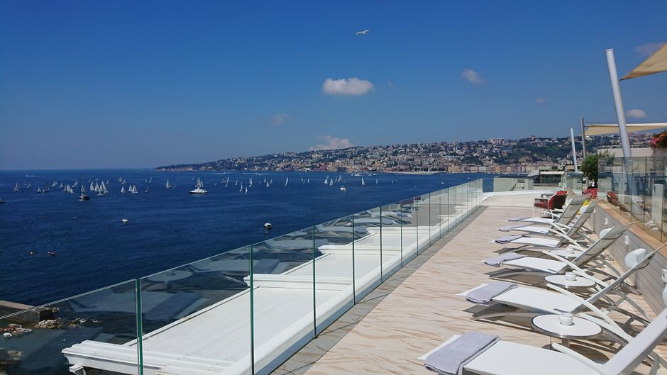 Grand Hotel Vesuvio Exterior