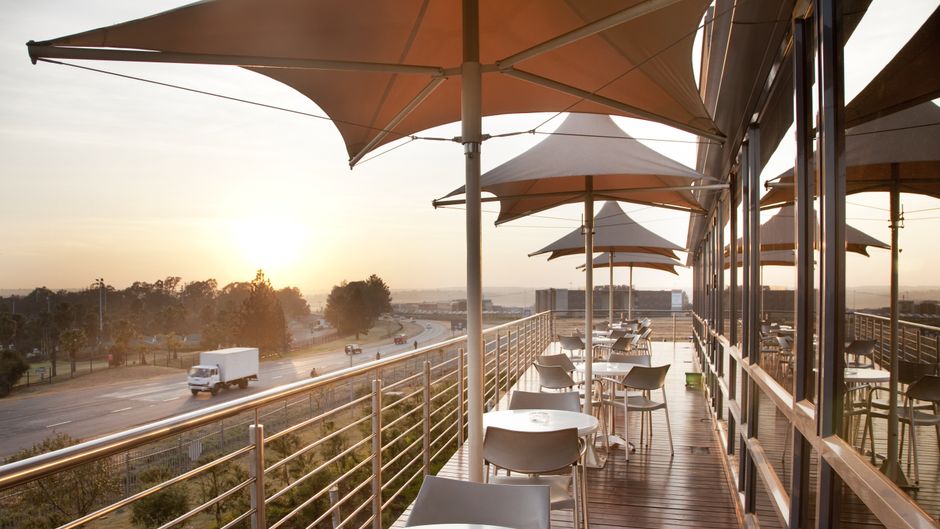 Holiday Inn Express Sandton-Woodmead Exterior