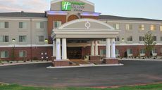 Holiday Inn Express & Suites Clinton