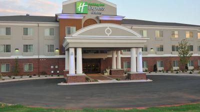 Holiday Inn Express & Suites Clinton