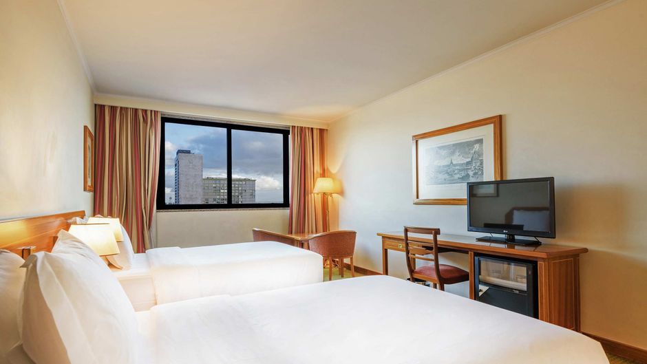 Hotel Real Parque Room