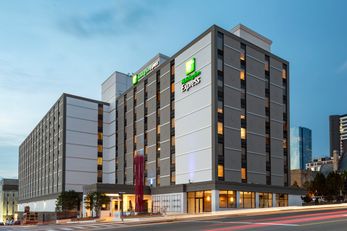 Holiday Inn Express Nashville Downtown
