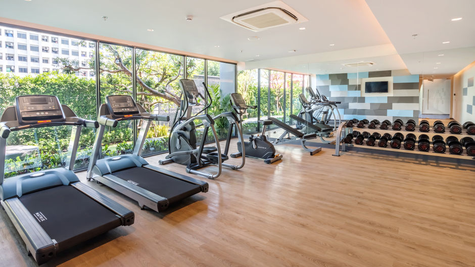 Holiday Inn Express Soi Soonvijai Health Club