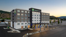 Holiday Inn Express & Stes Kelowna East