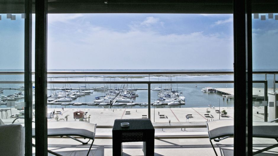 Real Marina Hotel & Spa Suite