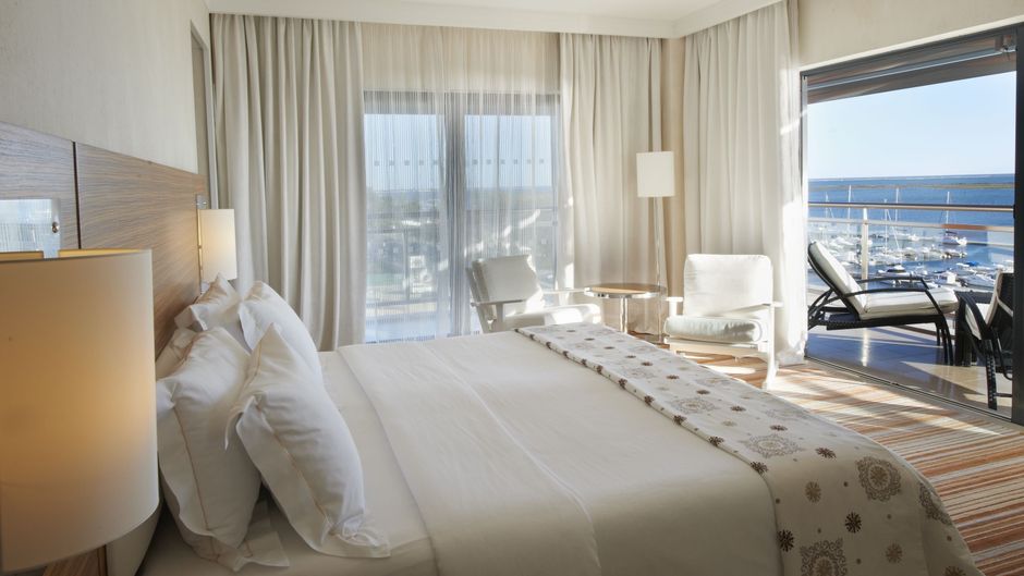 Real Marina Hotel & Spa Suite