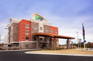 Holiday Inn Express Hot Springs South