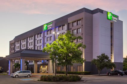 Holiday Inn Express & Suites Southwest