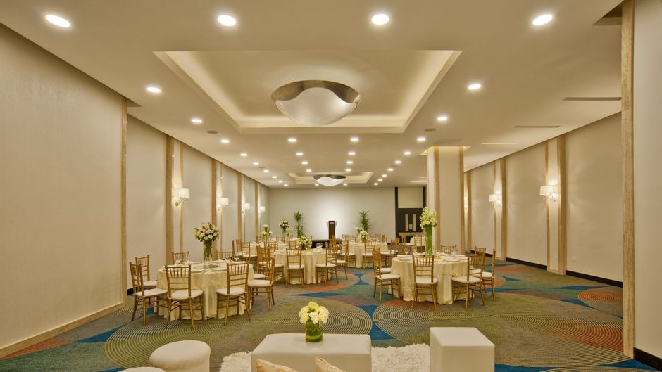 Crowne Plaza Santo Domingo Ballroom