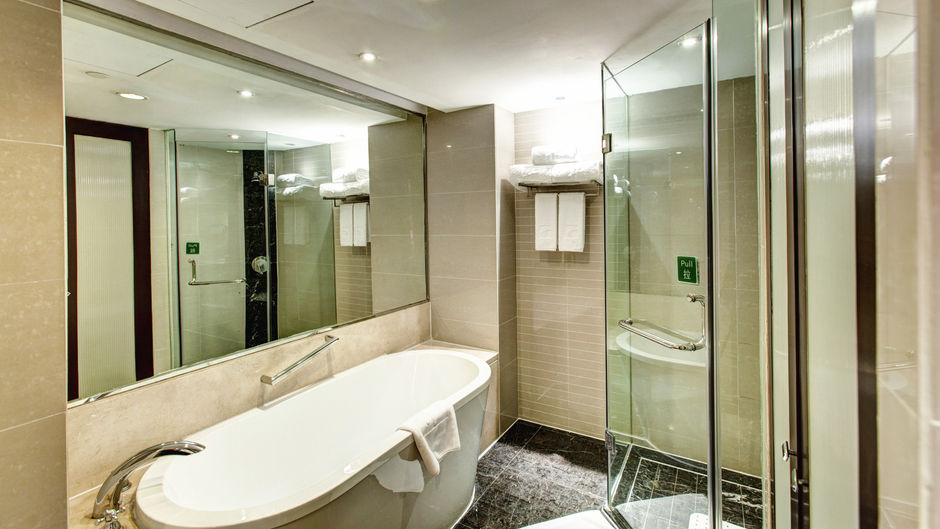 Holiday Inn Century City-WestTower Room