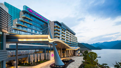 Crowne Plaza Thousand Island Lake