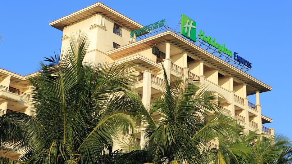 Holiday Inn Express Haikou West Coast Exterior
