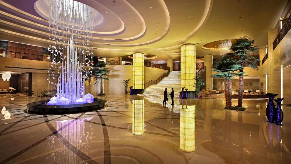 Crowne Plaza Hotel Yantai Sea View Lobby