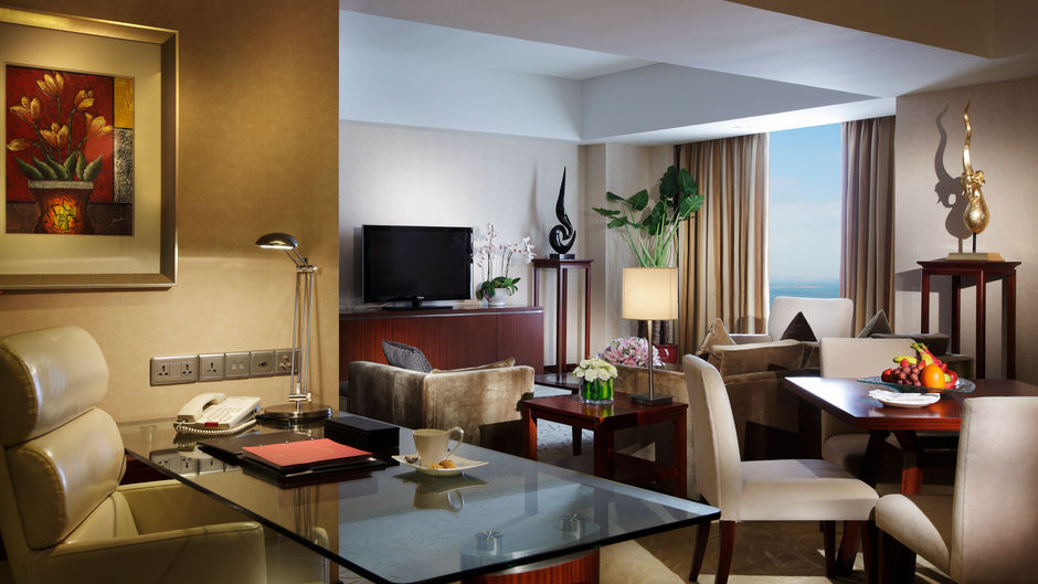 Crowne Plaza Hotel Yantai Sea View Suite