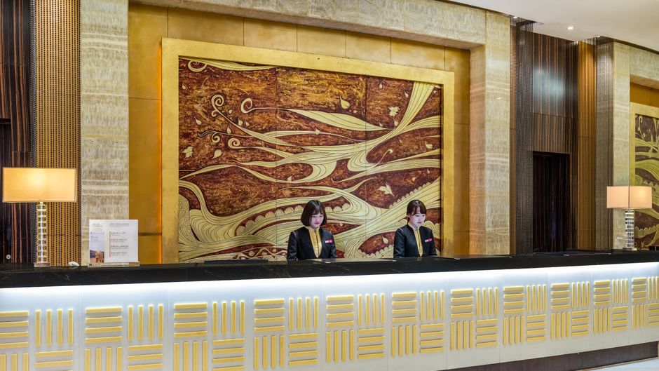 Crowne Plaza Hotel Yantai Sea View Lobby
