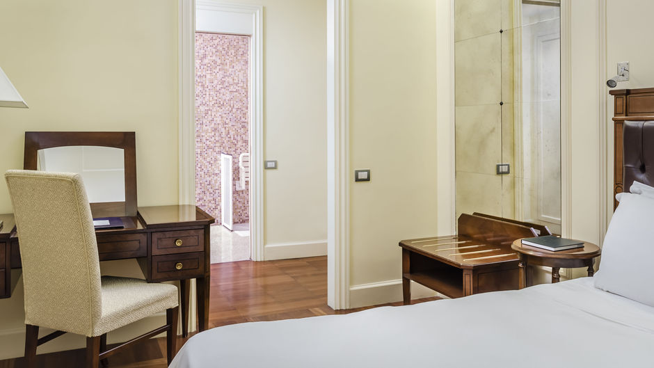 Eurostars Centrale Palace Hotel Room