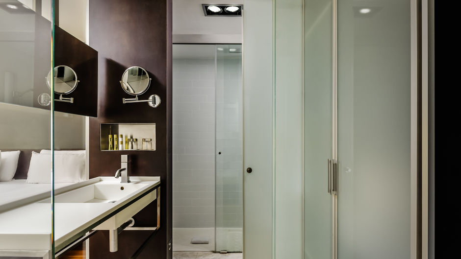 Ikonik Angli Room
