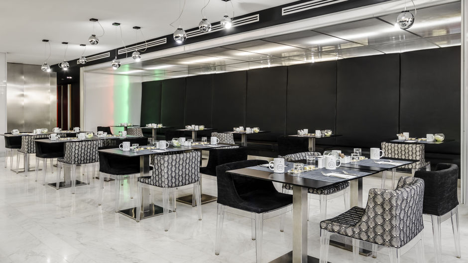 Ikonik Angli Restaurant