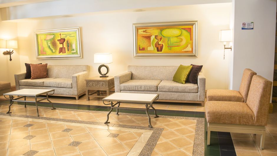 Holiday Inn Express Galerias Sn Jeronimo Lobby