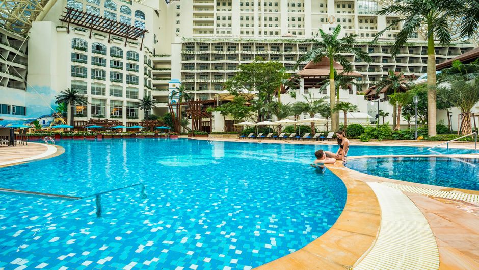 InterContinental Chengdu Global Center Pool