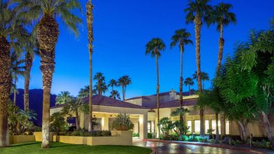 Courtyard by Marriott Palm Springs