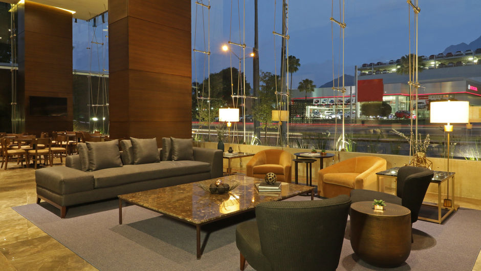 Holiday Inn Express/Stes Monterrey Valle Lobby