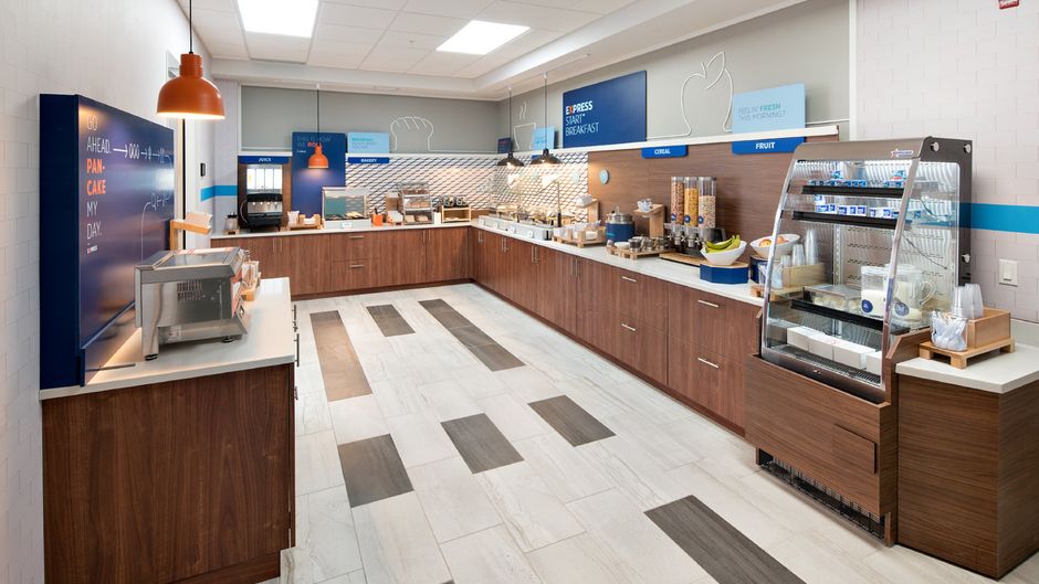 Holiday Inn Express Red Deer North Restaurant