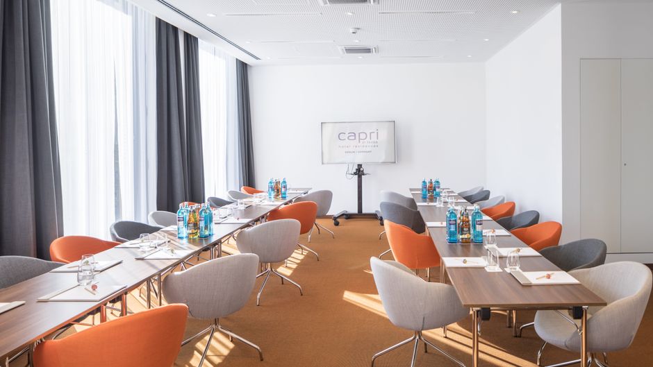 Capri by Fraser Berlin Meeting