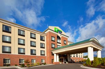 Holiday Inn Express Hotel & Suites