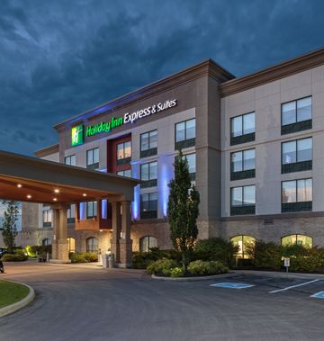 Holiday Inn Express & Suites Belleville