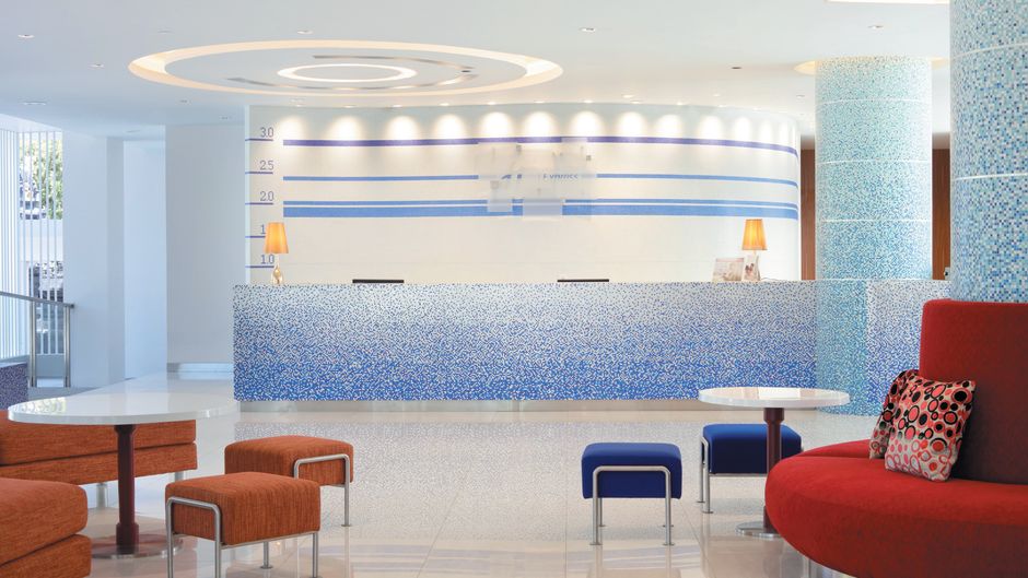Holiday Inn Express Baruna Bali Lobby