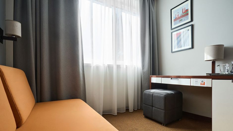 Hotel DeSilva Inn Katowice Airport Room