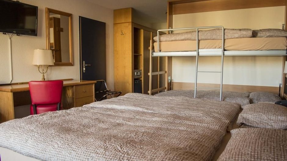 Alpine Classic Hotel Leysin Room