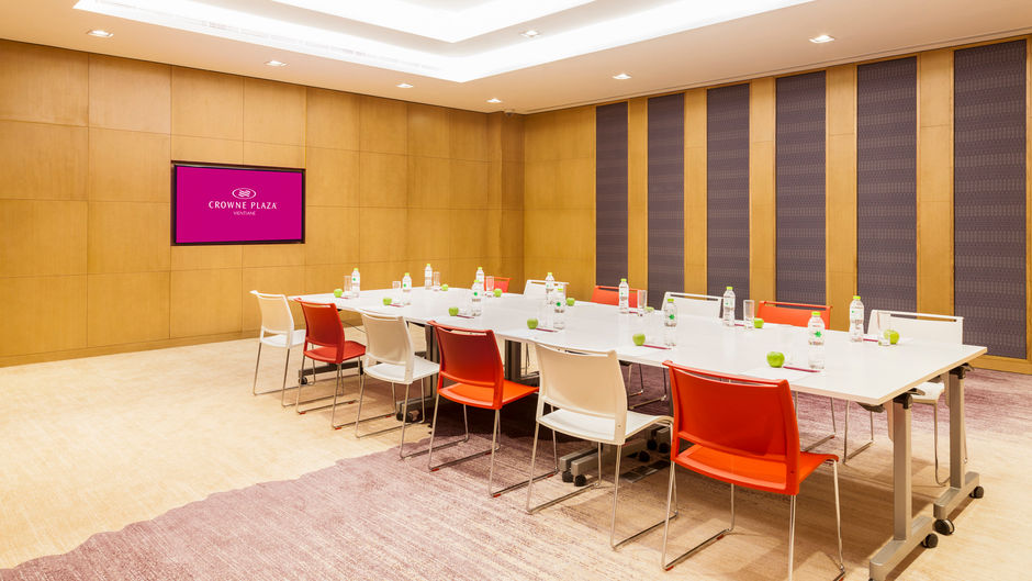 Crowne Plaza Vientiane Meeting