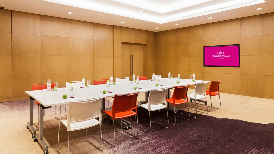 Crowne Plaza Vientiane Meeting