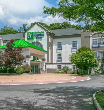 Holiday Inn Express Hotel & Suites