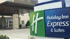 Holiday Inn Express & Suites-Medical Ctr