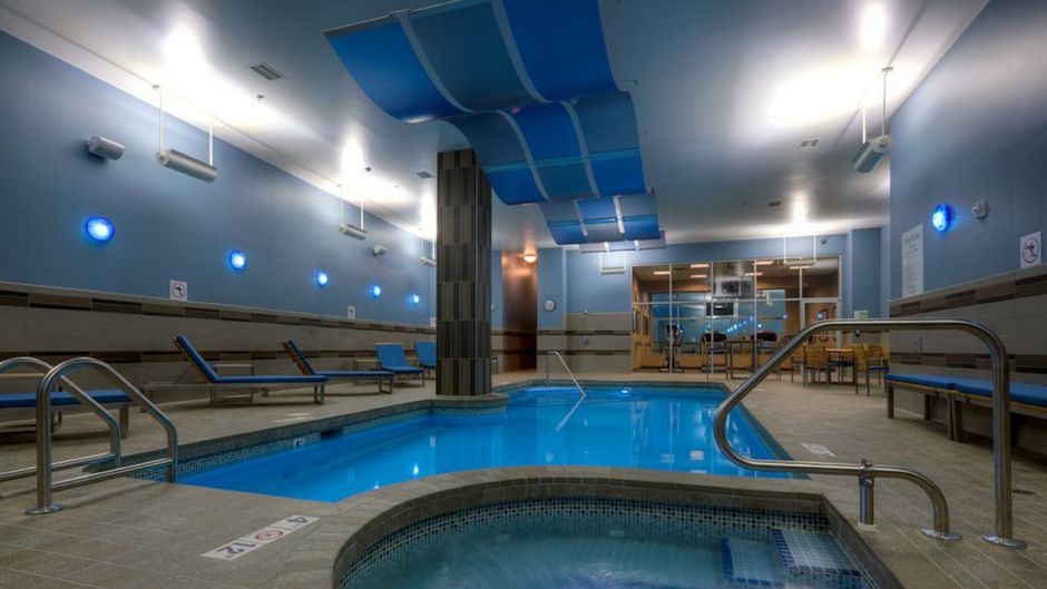 Holiday Inn Suites Saskatoon Downtown Pool