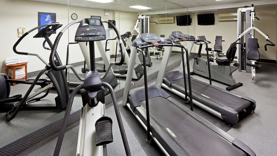 Holiday Inn Express Toronto East Health Club