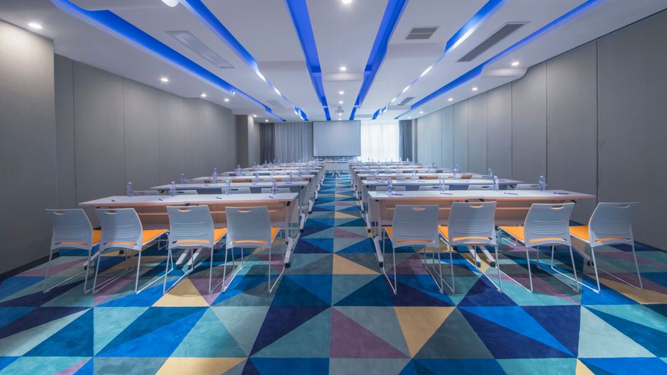 Holiday Inn Express Jinshan Meeting