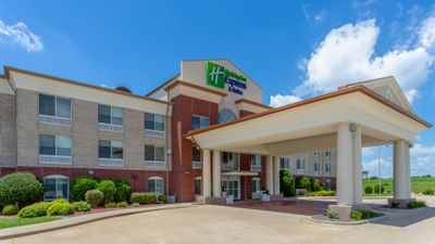 Holiday Inn Express Hotel & Suites