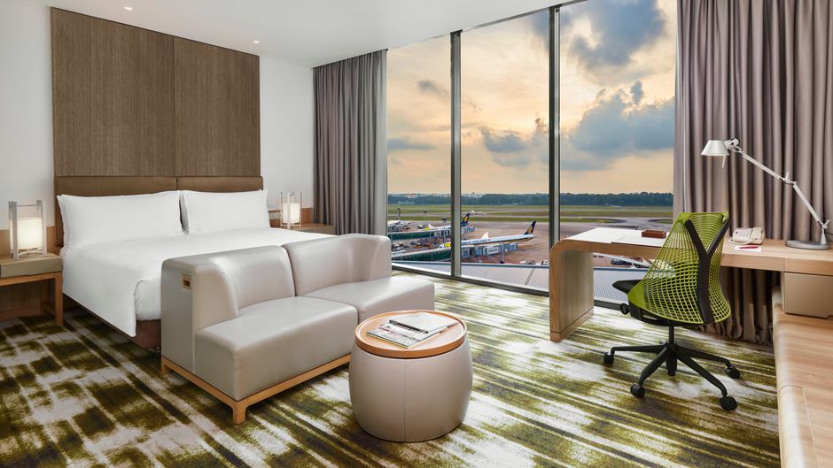 Crowne Plaza Changi Airport Exterior