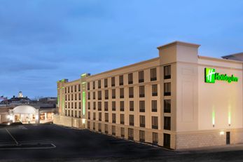 Holiday Inn Cleveland South