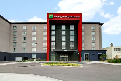 Holiday Inn Express & Suites Oshawa