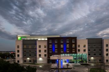 Holiday Inn Express & Stes Garland East
