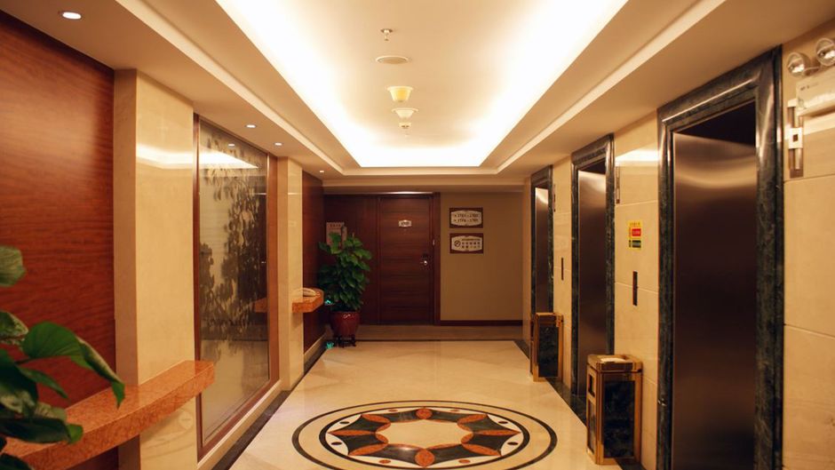 Holiday Inn Shenzhen Donghua Lobby