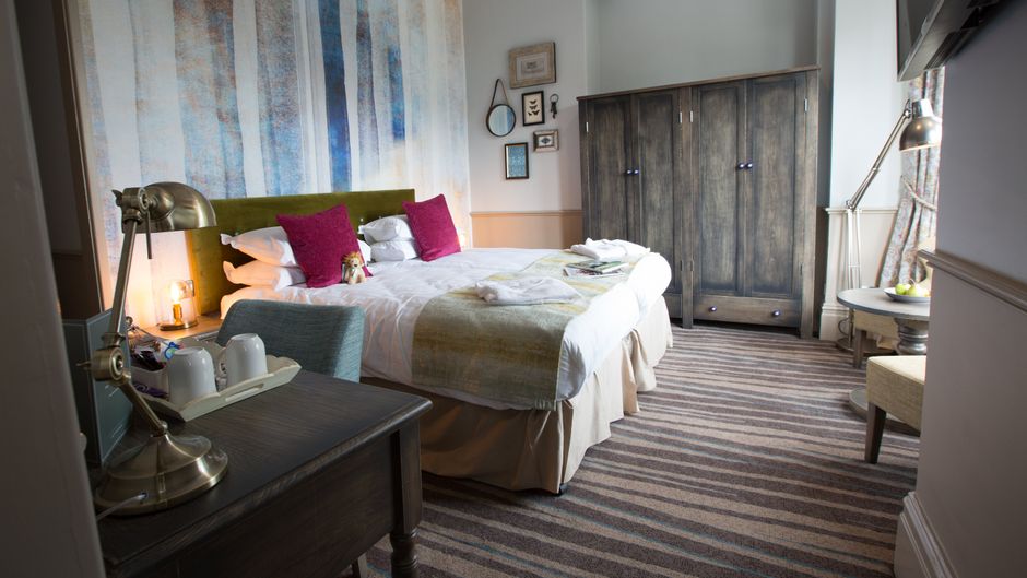 Stanneylands Hotel Room